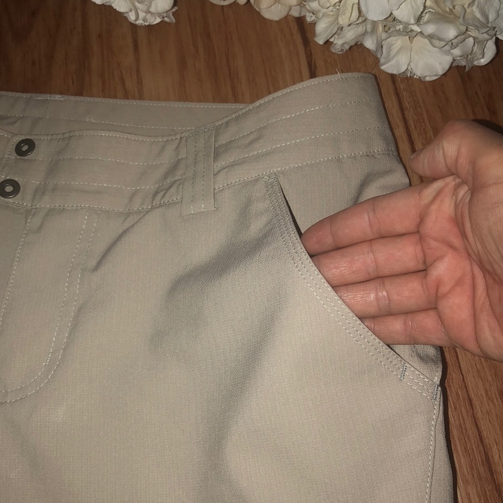 🥳 5/$25🥳Columbia Capri pants NWOT - Picture 3 of 7